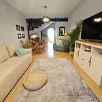 Brand New Townhouse With Infrastructure Casa vacanze