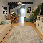 Nyaraló Brand New Townhouse With Infrastructure