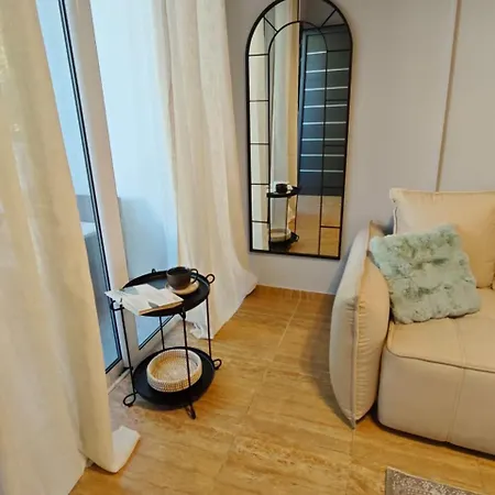 Brand New Townhouse With Infrastructure Holiday home