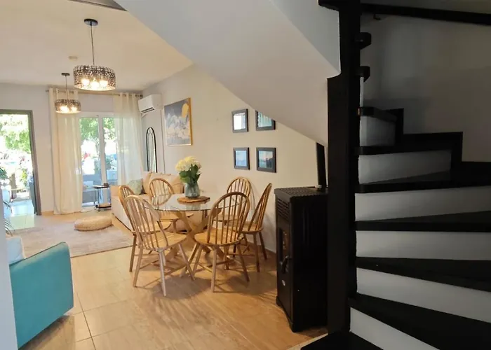 Brand New Townhouse With Infrastructure Prázdninový dům *