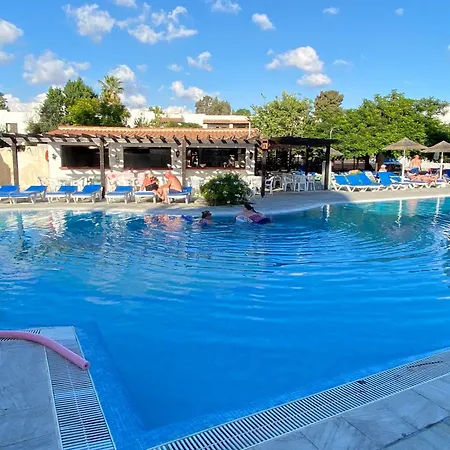 Nyaraló Brand New Townhouse With Infrastructure