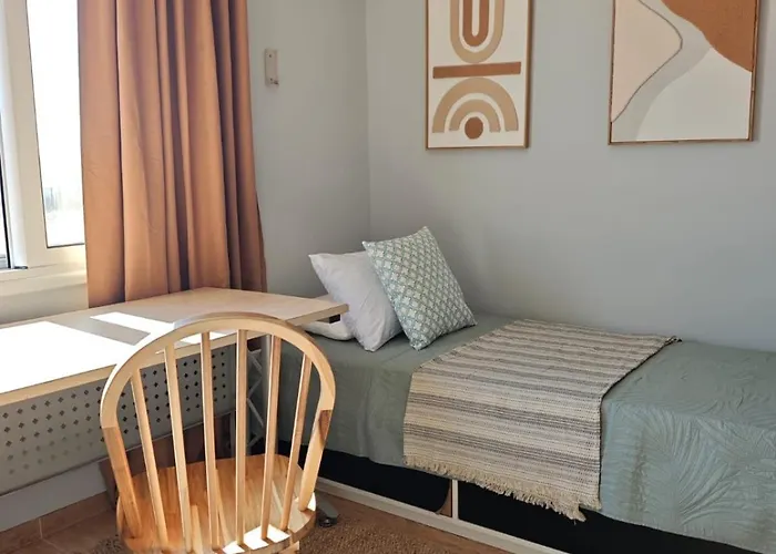 Brand New Townhouse With Infrastructure Feriehus