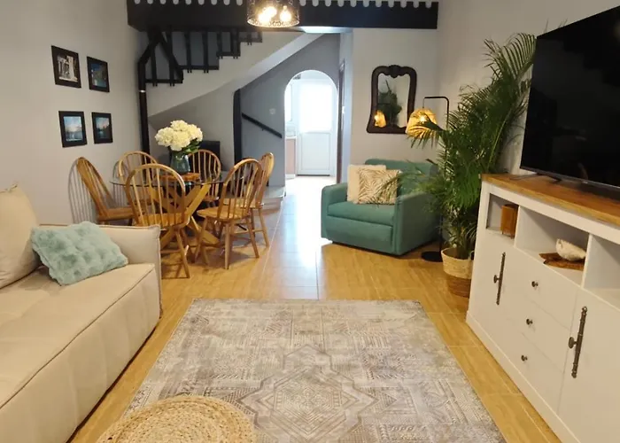 Brand New Townhouse With Infrastructure Case de vacanță Paphos